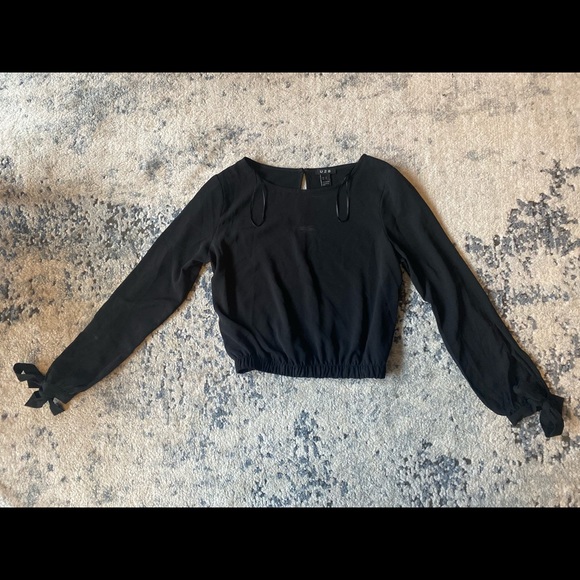 Long sleeve top - Picture 1 of 2